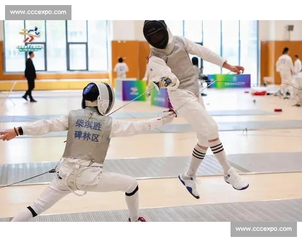 芝罘中学 “小剑客” 市运会斩 37 金创纪录!