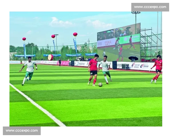 蓝白战火重燃：青超联赛巅峰对决燃爆高原绿茵场